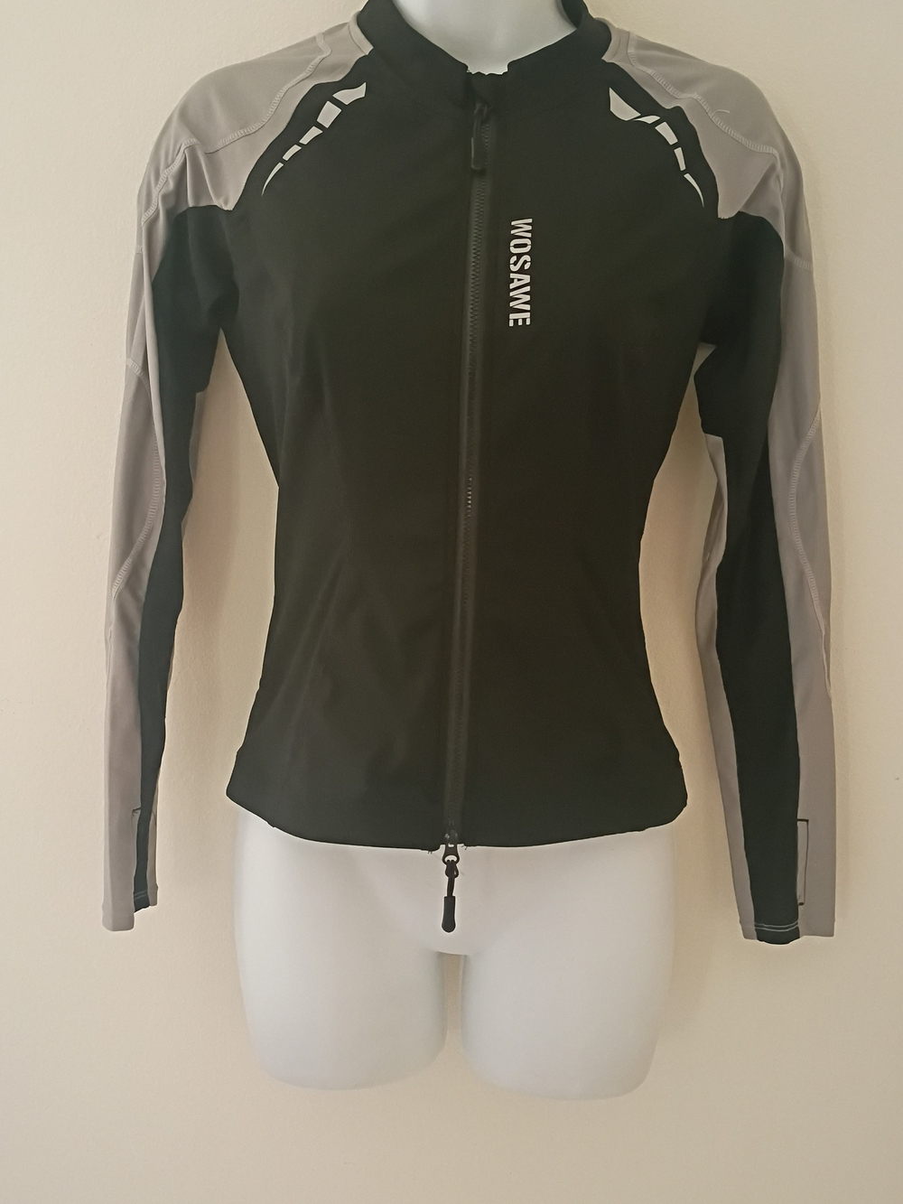 MOSAWE women’s lightweight motorcycle-style jacket in black and gray.